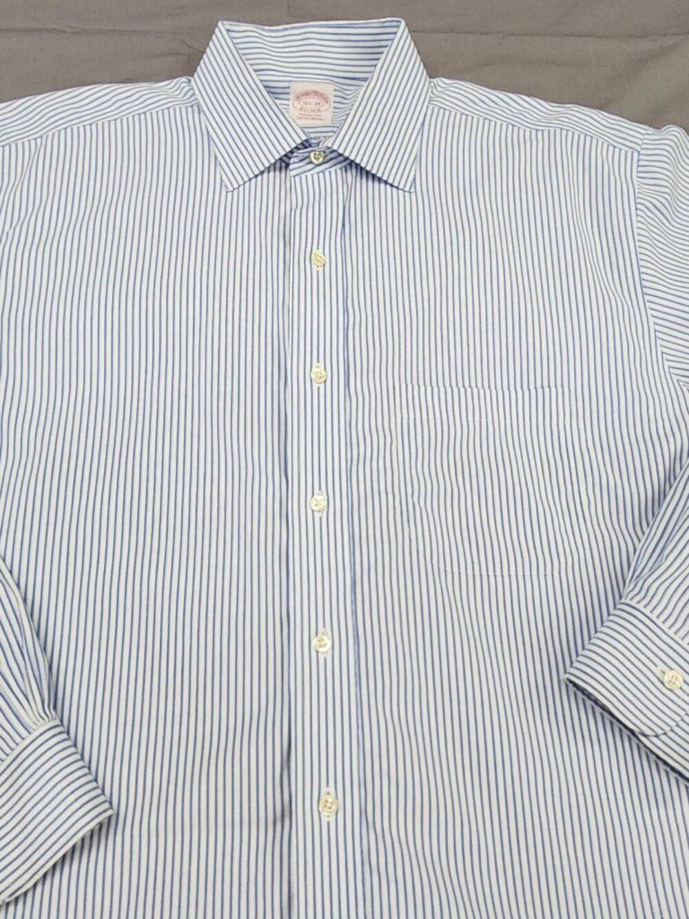 Brooks Brothers Madison Dress Shirt Mens 16.5 34 Blue Striped Non Iron Cotton